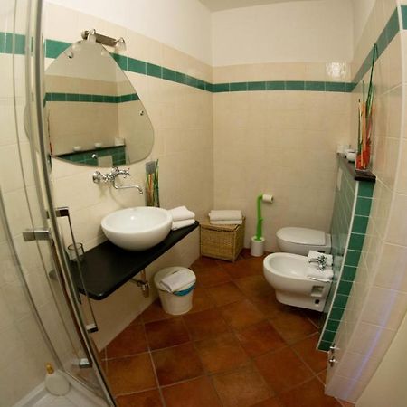 B&B Da Carla Sestri Levante Bagian luar foto